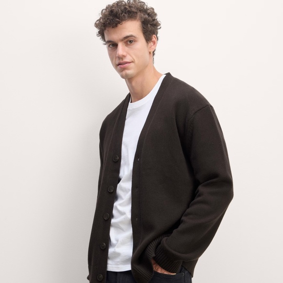 Everlane The Classic Cardigan in Everyday Cotton in Black, Size Medium - Picture 2 of 12